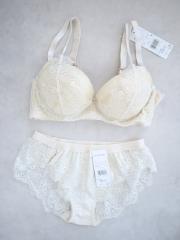 2025年製☆ Wacoal AMPHI