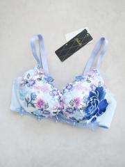 Wacoal Salute、F75、ブラジャー