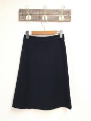 23区、32、スカート