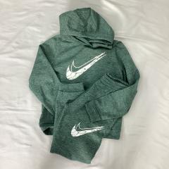 2024年製　NIKE、150cm、セットもの、ポリエステル、男の子用