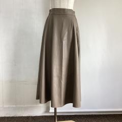 as know as、Mサイズ、スカート