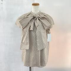 2024年製　Mila Owen、Sサイズ、シャツ・ブラウス