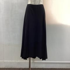 23区、36、スカート