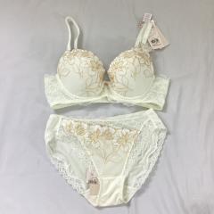 Triumph、D80～、ファッション雑貨・小物