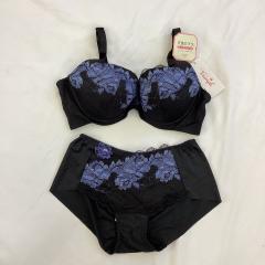 Triumph、D80～、ファッション雑貨・小物