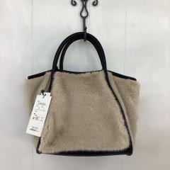 2024年製　TOMORROWLAND