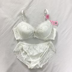 Tika、D75、ファッション雑貨・小物