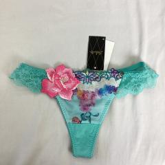 2024年製　Wacoal Salute