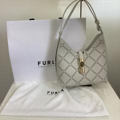 FURLA、F（フリー）、バッグ