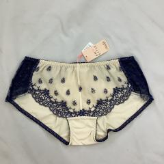 AMO'S STYLE by Triumph、L（アンダーウェア）、ファッション雑貨・小物