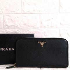 PRADA（ハイブランド）、サイズ表示なし、財布