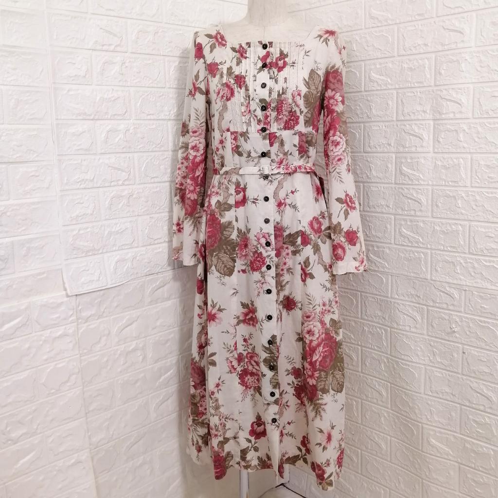 Jane marple Dans Le Salon