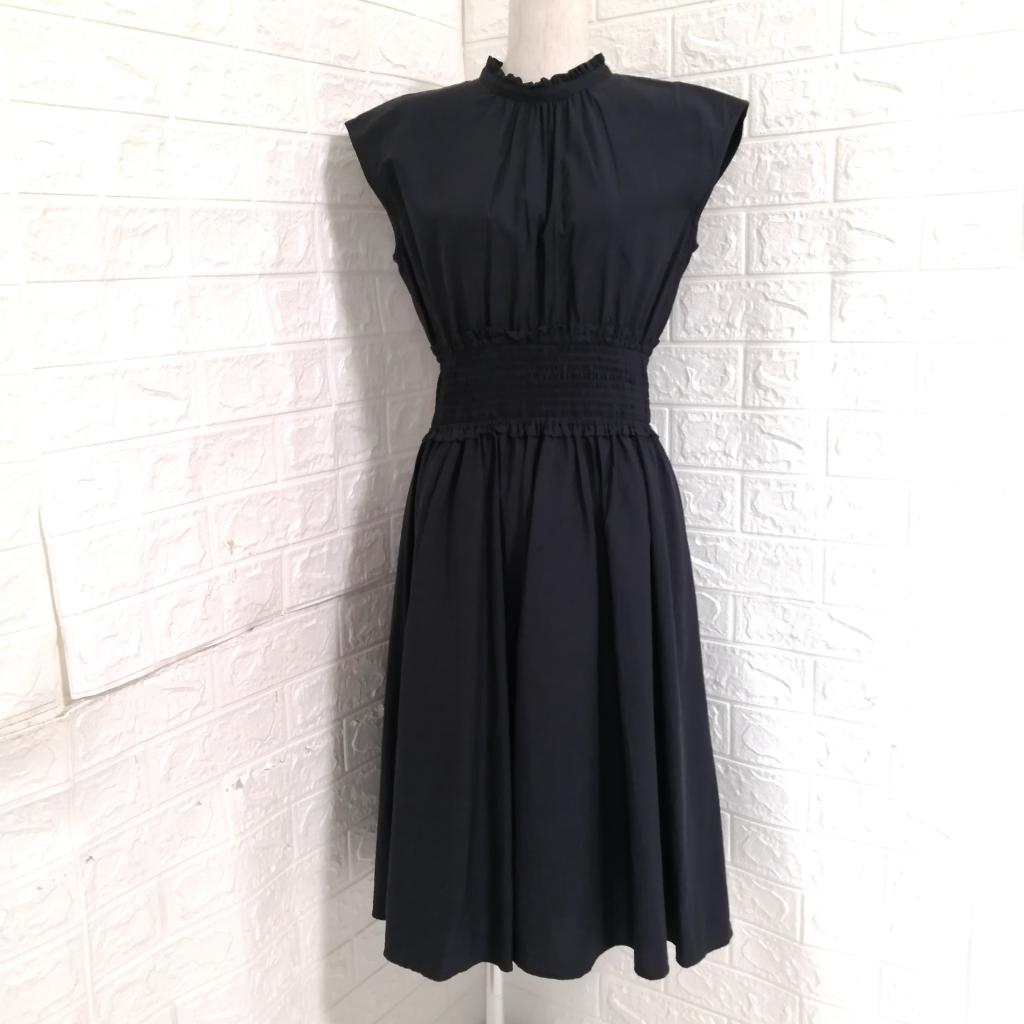 3時間セール 未使用BLUE LABEL CRESTBRIDGEワンピース38黒 BLUE LABEL CRESTBRIDGE ワンピース 38 メリードール｜BLUE LABEL