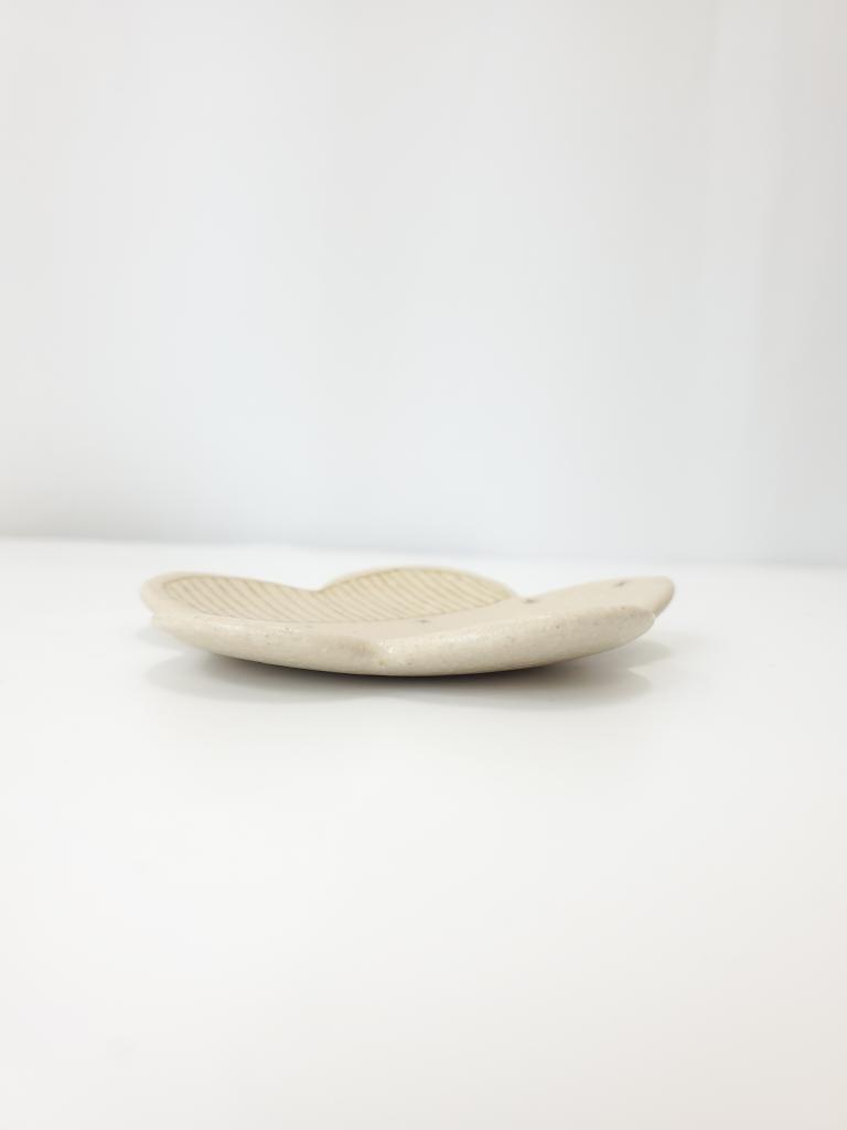 吉田千穂（作家） 食器 サイズ表示なし ナチュハピ｜吉田千穂（作家