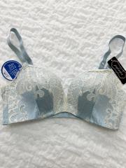 エメフィール、B65、ブラジャー