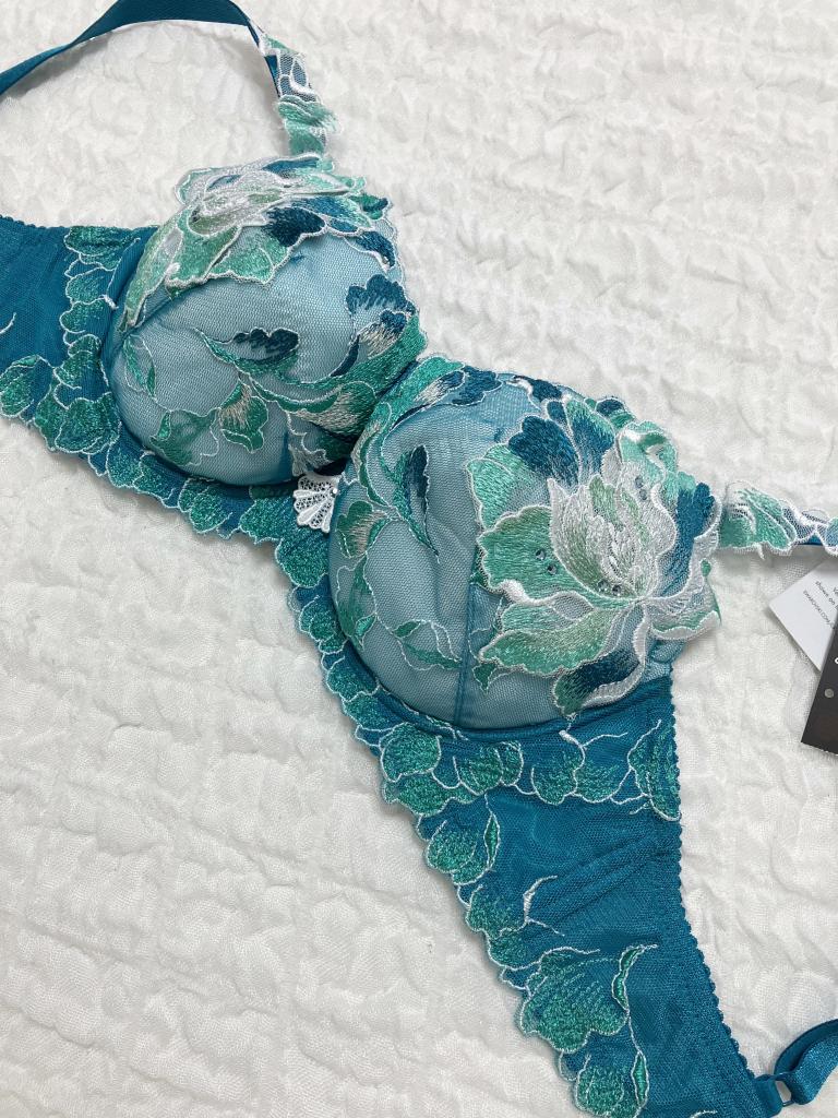 Wacoal Salute ブラジャー E80～ Re&｜Wacoal Saluteのメンズの