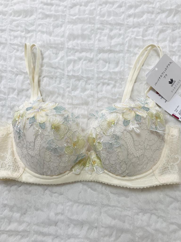 ワコール　パルファージュ　Wacoal　PARFAGE ブラD70 新品】ワコール パルファージュ PARFAGE D70/M④ - メルカリ