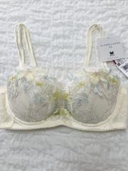 新品未使用　MARUKO レースブラジャー　Ｅ65 MARUKO（ブラ）のフリマアイテム一覧