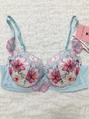 Wacoal L'ge、B70、ブラジャー