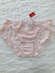 AMO'S STYLE by Triumph