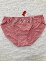 AMO'S STYLE by Triumph