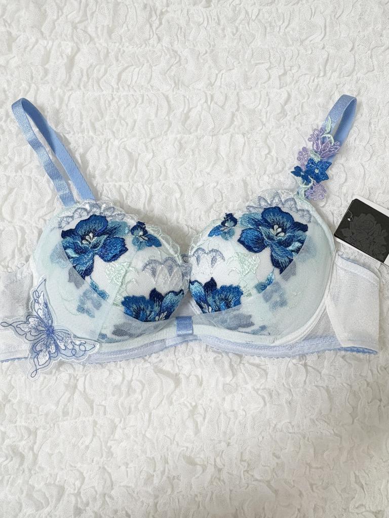 ワコール、サルート90グループブラC75ブラジャー公式完売。 ワコール