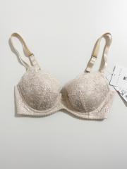 Wacoal LASEE、B75、ブラジャー