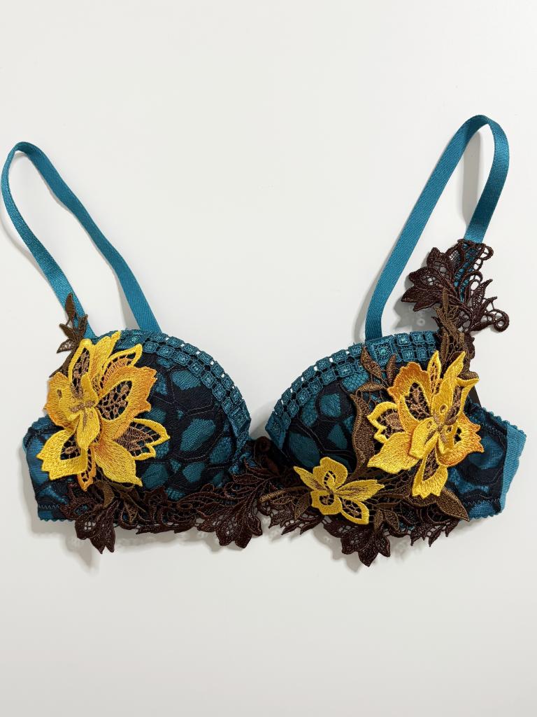 salute【新品未使用タグ付き】【完売】ブラジャーTバックセット　C65 Wacoal Salute ブラジャー C65 Re&｜Wacoal Saluteのメンズの古着通販