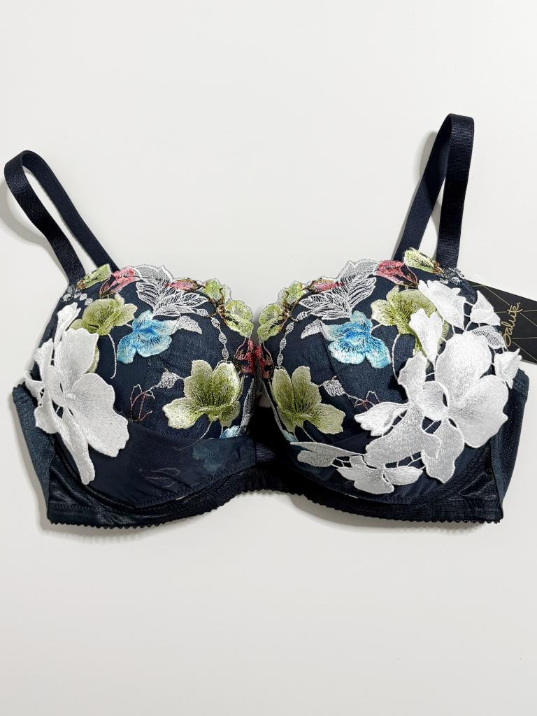 ★値下げ　Wacoal Salute　ブラジャー　C70 62G タグ付き新品 Wacoal Salute（G70） ブラジャー Gカップ～ Re&｜Wacoal Salute（G70