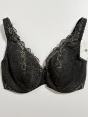 Wacoal ALULA、D75、ブラジャー