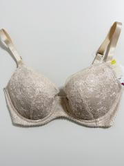 Wacoal LASEE、E70、ブラジャー