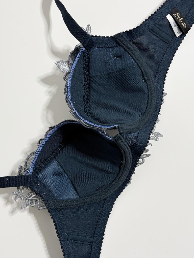 ワコールディア D65 ネイビー ブラジャー Wacoal Salute ブラジャー D65 Re&｜Wacoal Saluteのメンズの古着通販