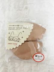 AMO'S STYLE by Triumph