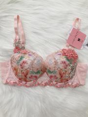 Wacoal L'ge、C65、ブラジャー