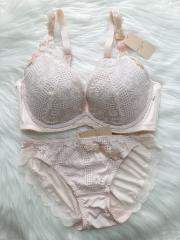 AMO'S STYLE by Triumph、E75、ブラ＆ショーツ