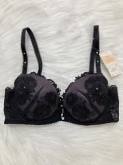 Wacoal Wing Lesiage、C65、ブラジャー