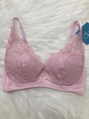 Chut! INTIMATES、D70、ブラジャー