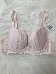 PEACH JOHN、D65、ブラジャー
