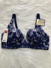 Wacoal wing、D75、ブラジャー