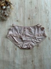 AMO'S STYLE by Triumph