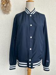Champion、Mサイズ、ブルゾン
