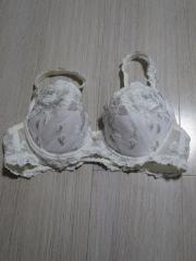Wacoal Trèfle、D75、ブラジャー