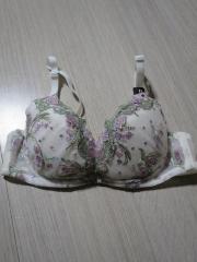 PEACH JOHN、B65、ブラジャー