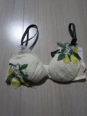 PEACH JOHN、B65、ブラジャー