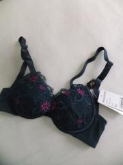 PEACH JOHN、B65、ブラジャー