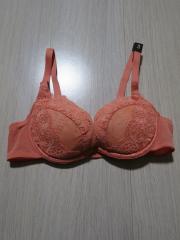 PEACH JOHN、B65、ブラジャー