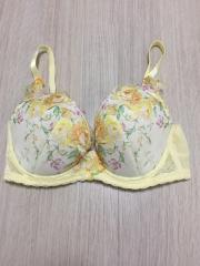 Wacoal 、E75、ブラジャー