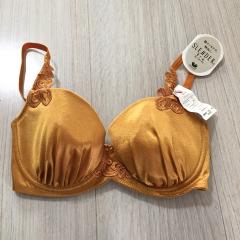 Wacoal 、C70、ブラジャー