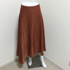 INED、大きいサイズ、スカート