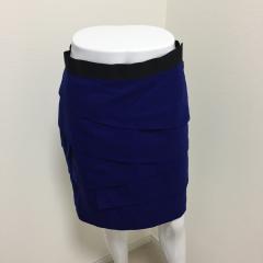 INED、11号、スカート